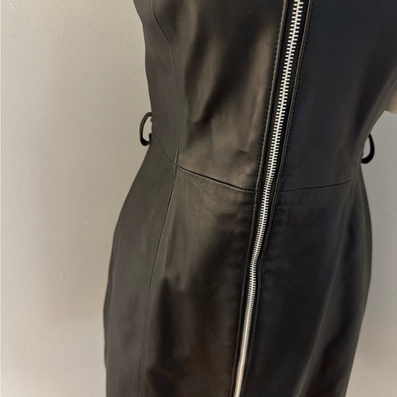 NWT Bagatelle Black Leather Halter Dress Size 8 zip front dress was a sample - Picture 3 of 16